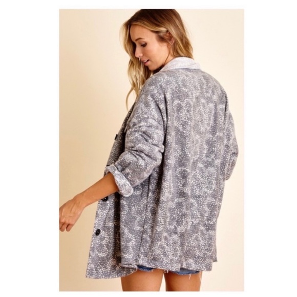 Brushed Print Soft Shacket - Picture 4 of 6